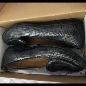 Dansko Nastacia Croc loafer Size UK40 (US 9-9.5)